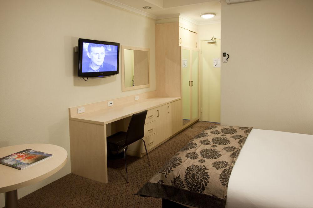 Garden City Hotel, Best Western Signature Collection Канбера Екстериор снимка