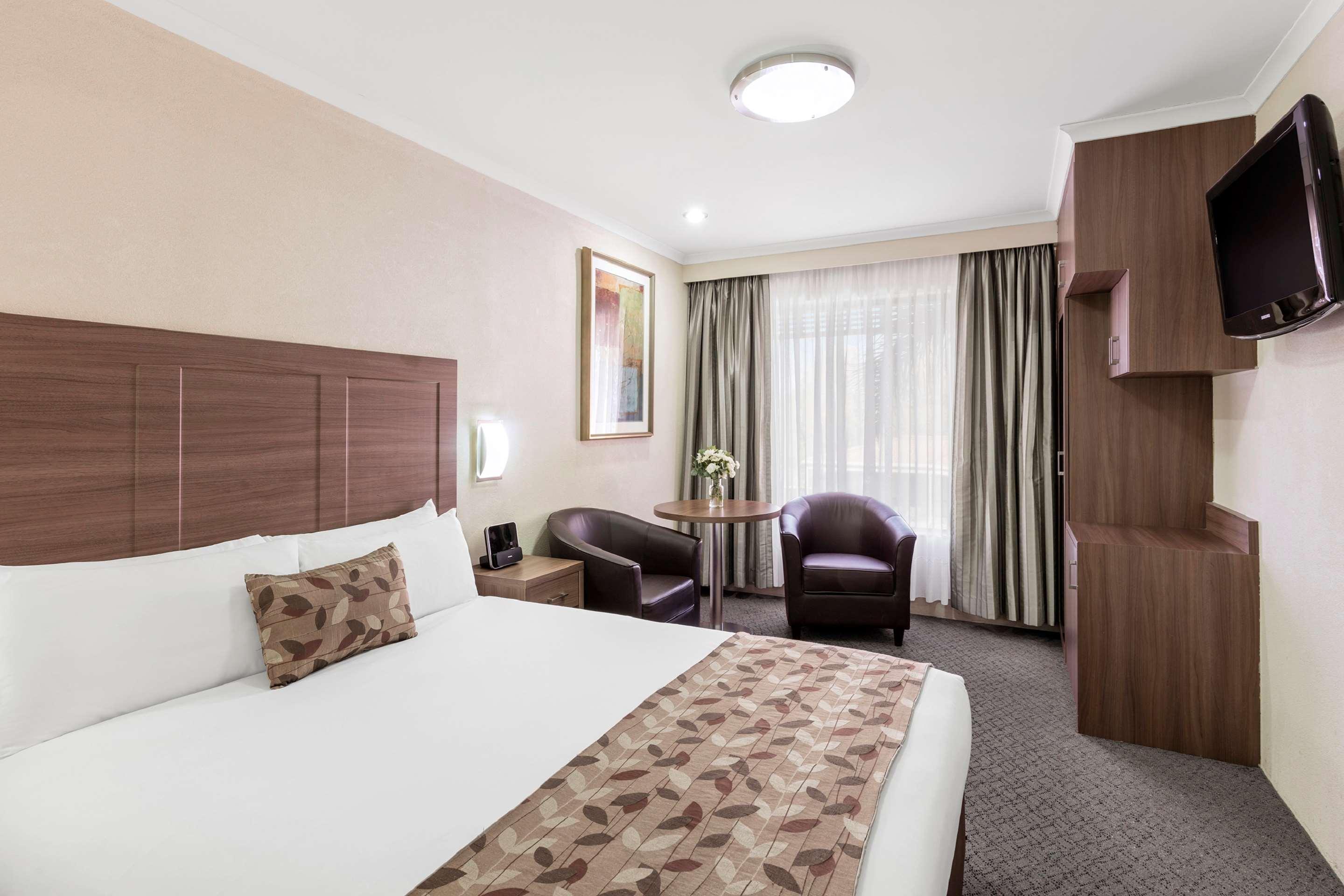 Garden City Hotel, Best Western Signature Collection Канбера Екстериор снимка