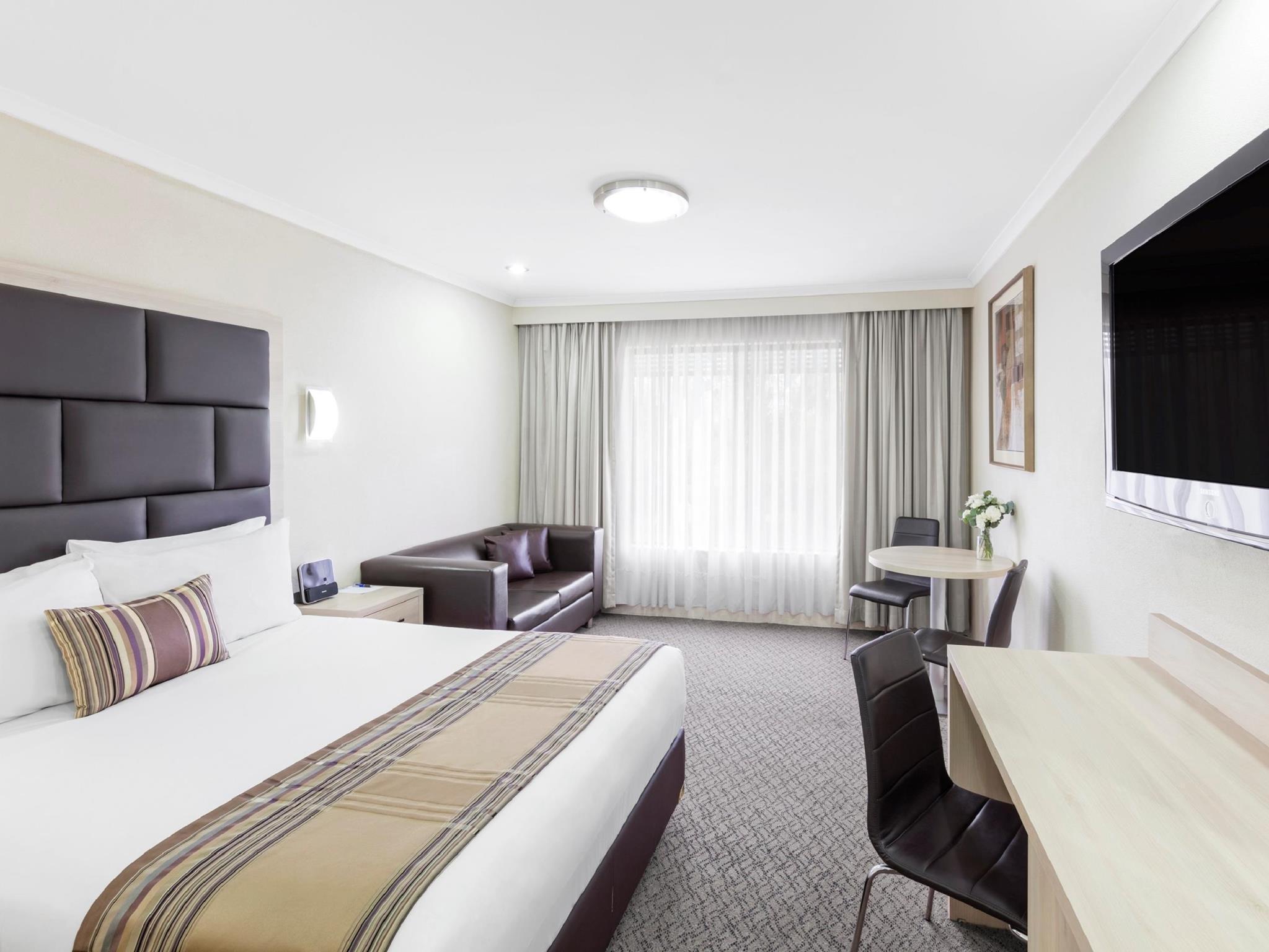 Garden City Hotel, Best Western Signature Collection Канбера Екстериор снимка