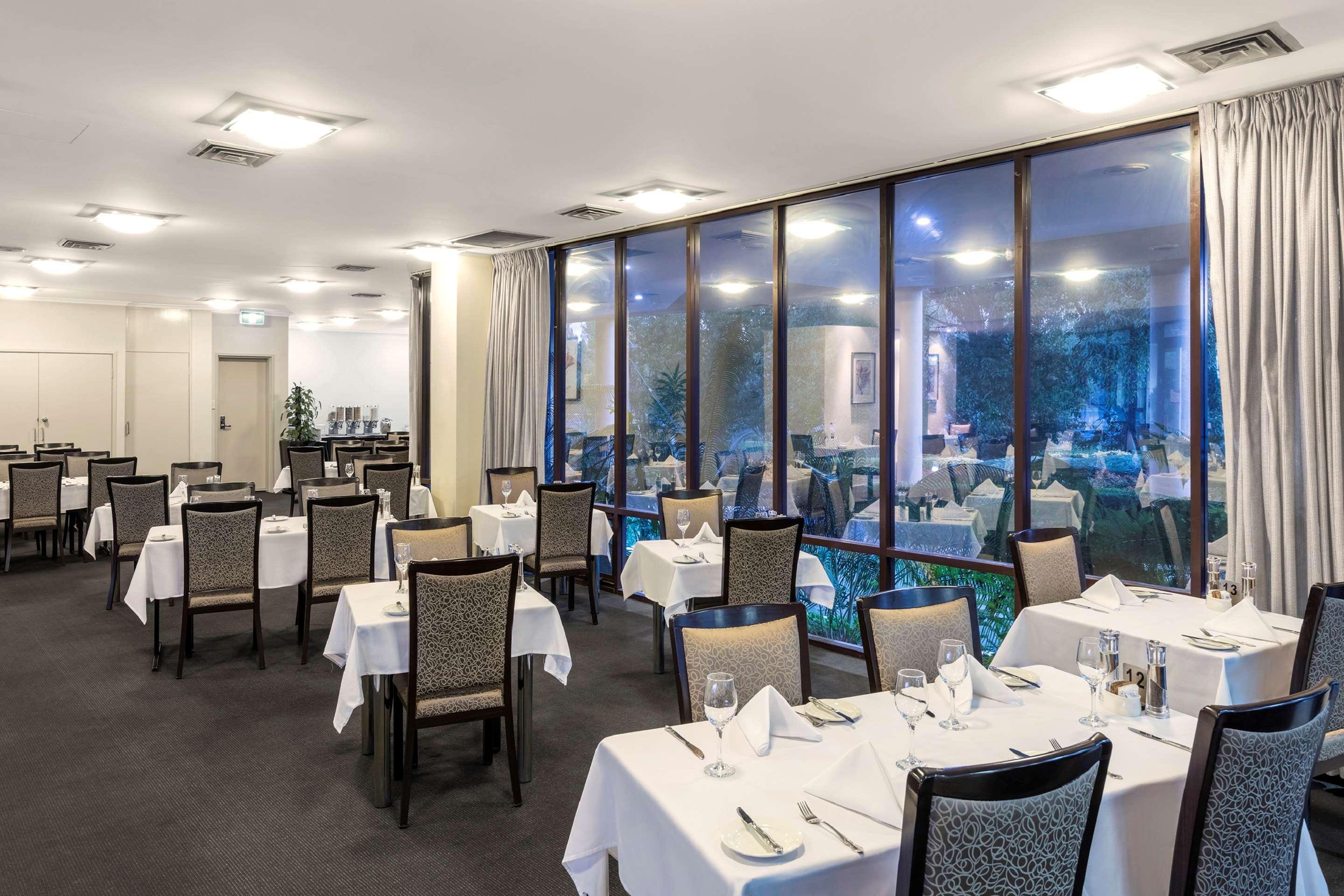 Garden City Hotel, Best Western Signature Collection Канбера Екстериор снимка