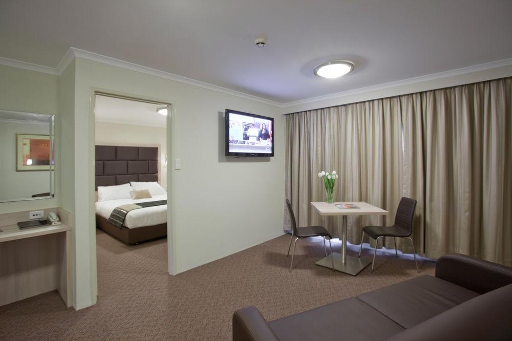 Garden City Hotel, Best Western Signature Collection Канбера Стая снимка