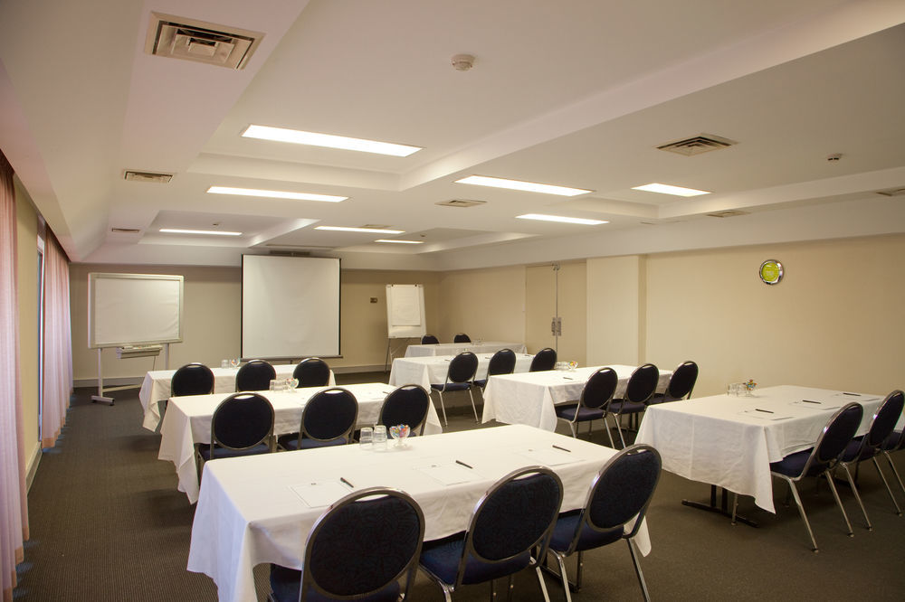 Garden City Hotel, Best Western Signature Collection Канбера Екстериор снимка