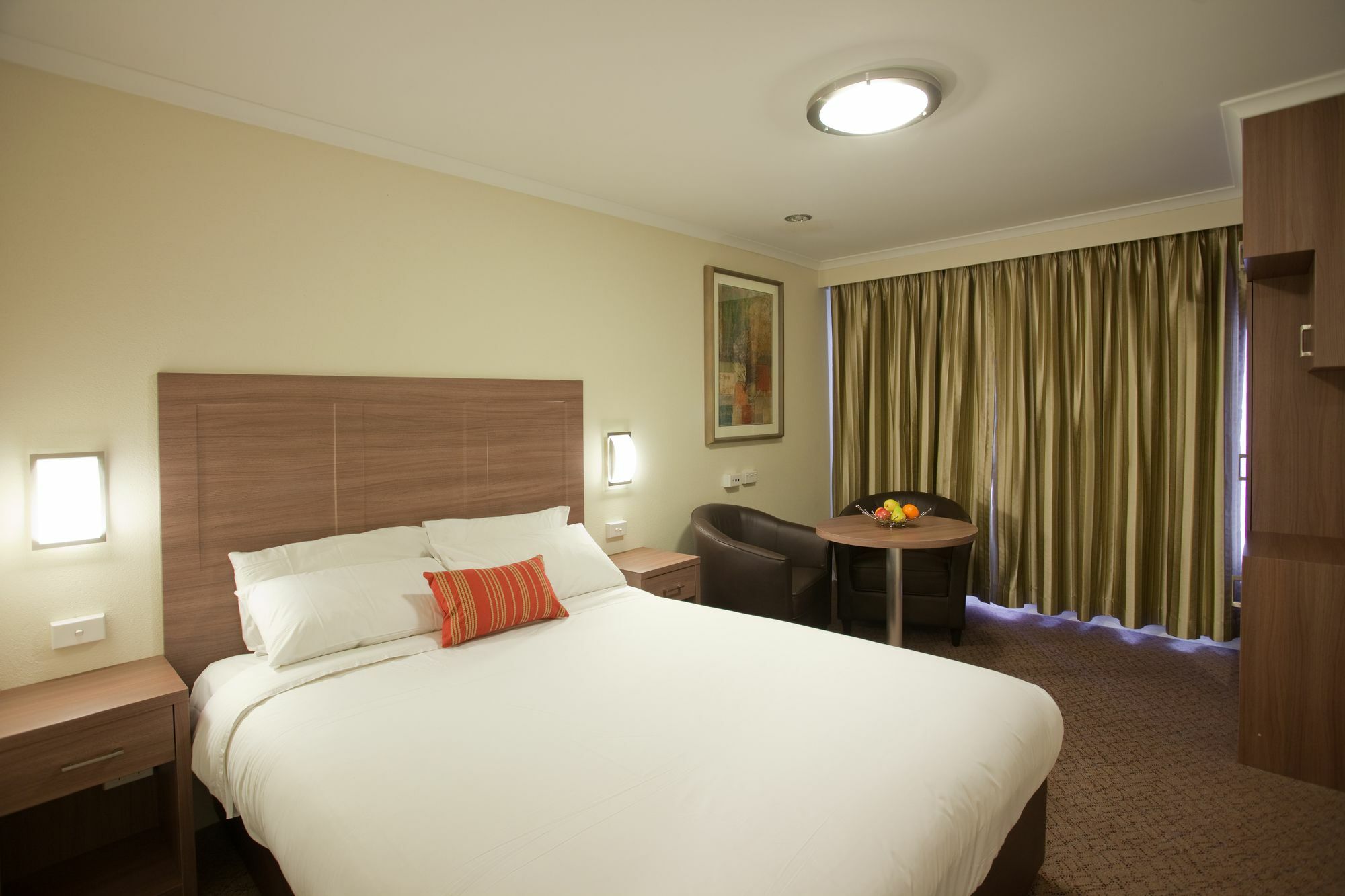 Garden City Hotel, Best Western Signature Collection Канбера Екстериор снимка